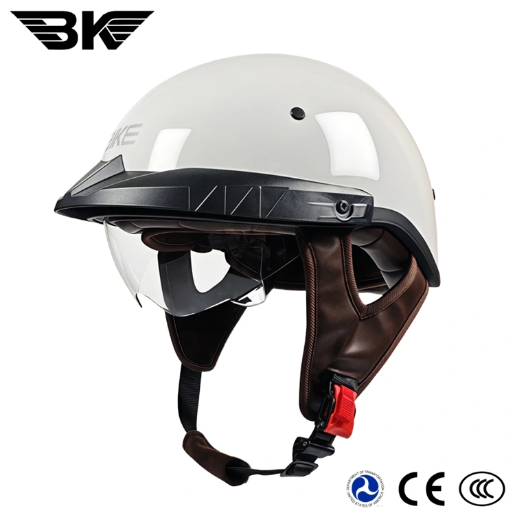 Medio casco de moto con visera